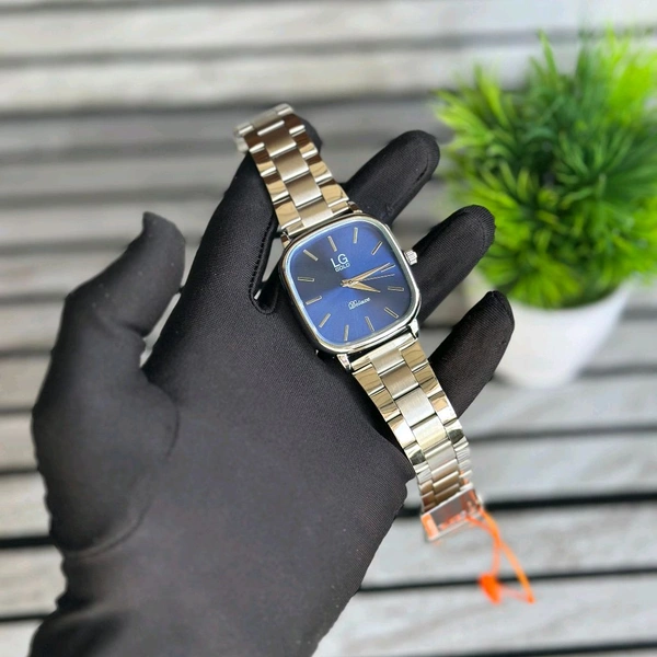 LG Gold Budget Analog Quartz Watch – Premium Style at a Budget Price - Blue