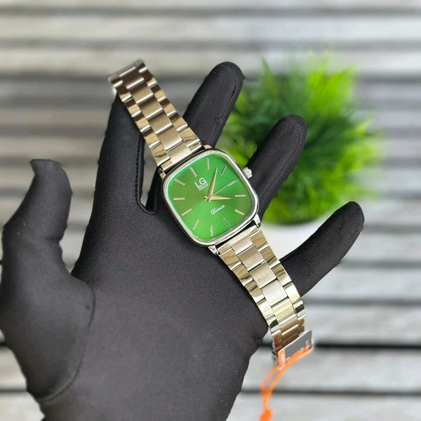 LG Gold Budget Analog Quartz Watch – Premium Style at a Budget Price - Green