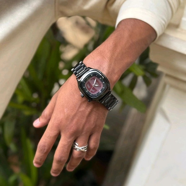 Millennium Retro Style Men Watch Digital Display Dynamic Y2K Waterproof Luminous Quartz Wristwatch Original Ins Niche Watches - DGT4