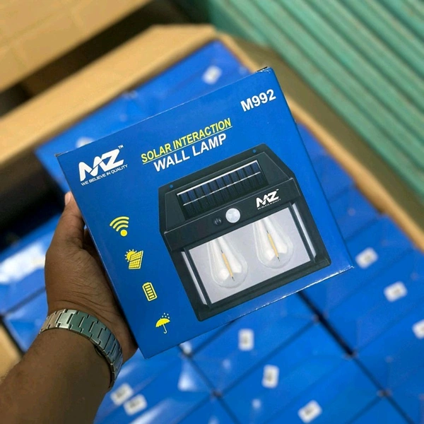 Solar Interaction Wall Lamp M992 – Ultra Bright Dual LED | 1500mAh Battery | Motion Sensor