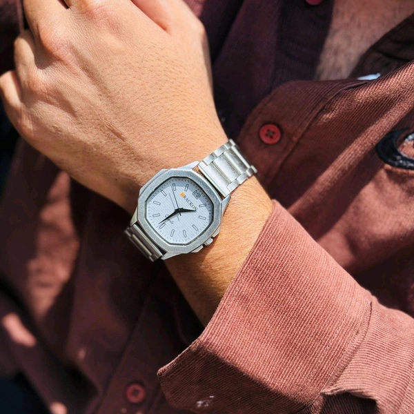 Most Demanded Trackon Quartz Movement Watch With High Quality Strap Best finishing Body & Case - SRB1