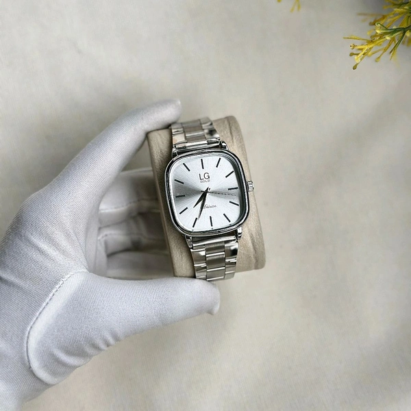 Delton Budget Analog Quartz Watch β Premium Style at a Budget Price - White