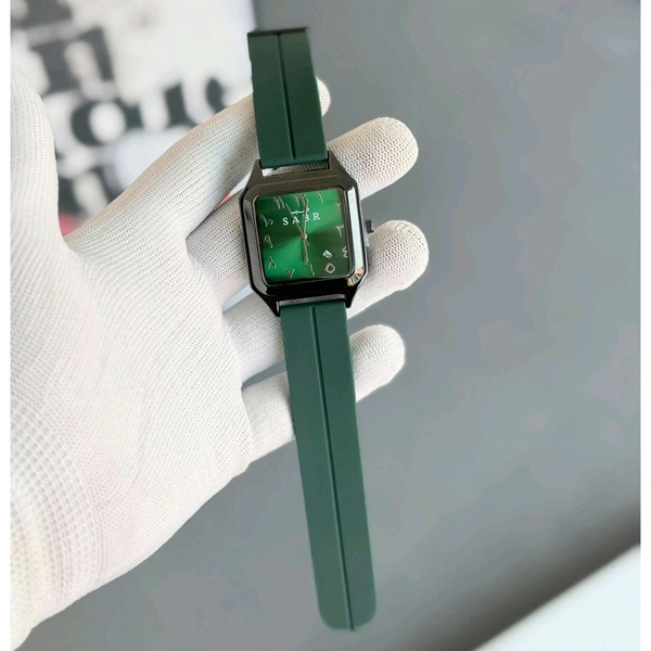 Sabr Minimal Matte Arabic Dial Watch | Luxury-Inspired Design - Green