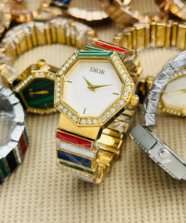 DIOR👉🏽 For Women👉🏽 Gem DIOR - White