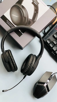 PRESENTING YOU ALL NEW BOSE QC45ll GAMING HEADPHONES* - Black