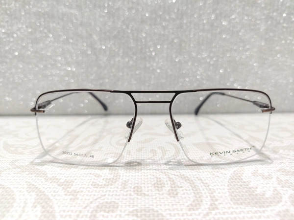 Kevin Smith 20252 - Brown, 54