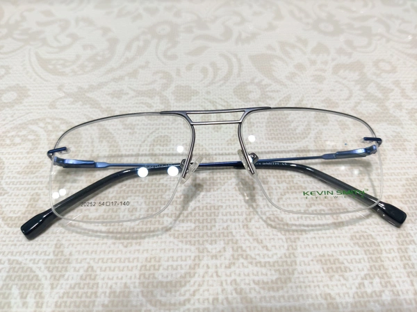 Kevin Smith 20252 - Gray, 54