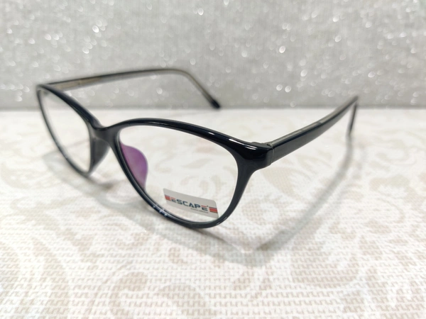 Escape 2010 - Black, 52