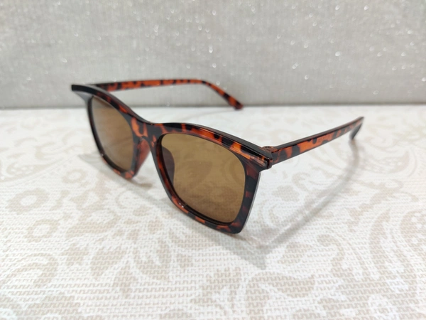 Kd 97086 - Nutmeg Wood Finish, 55