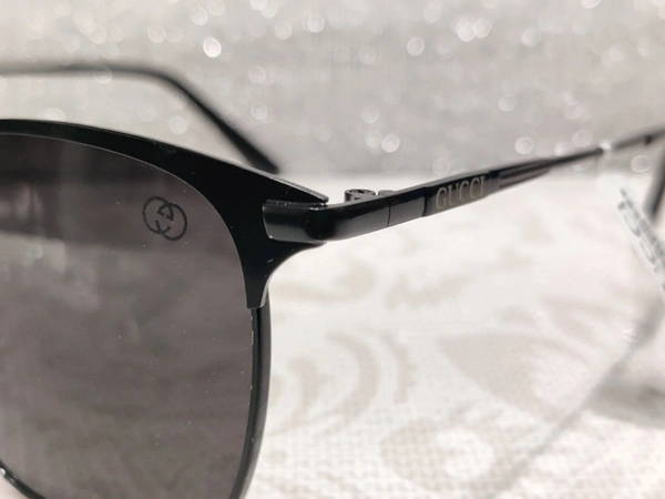 Gucci 705 - Black