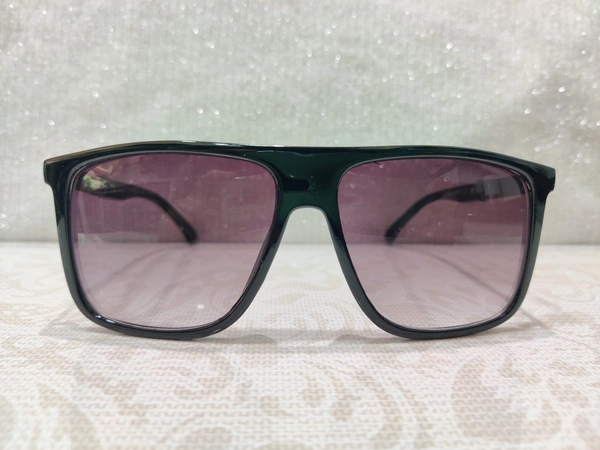 Seven Street 148 - Black