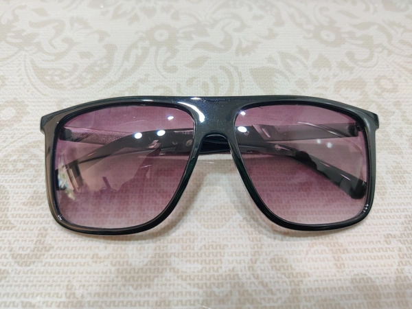 Seven Street 148 - Black