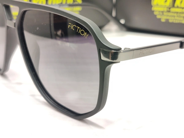 Fiction Polarized 5006 - Black