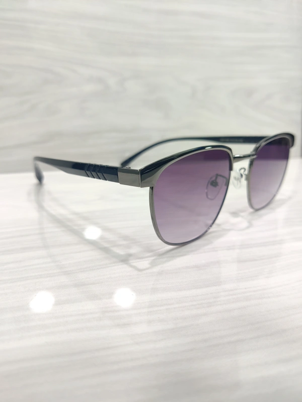 B80 688 - Dove Gray, 54