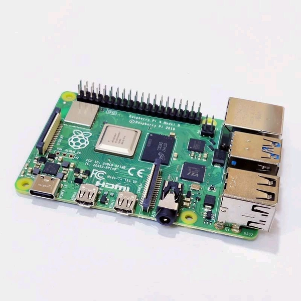 Raspberry Pi 4 Model B - 8GB RAM Q2 C2