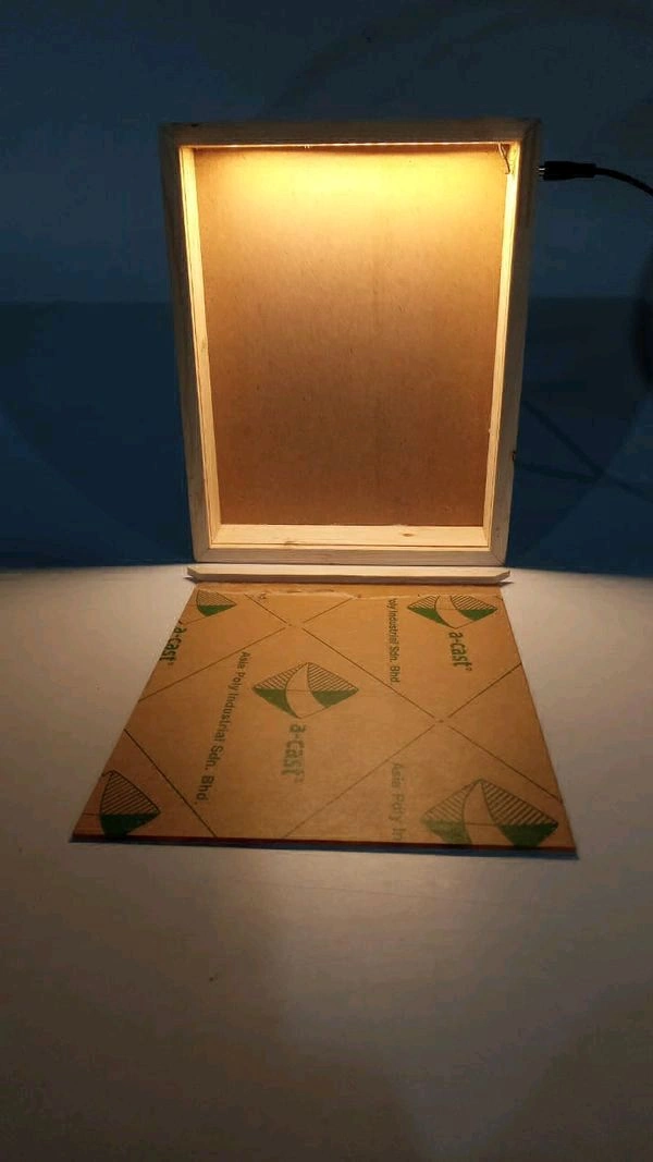 Pinewood LED Shadow Box - 14/12/2"