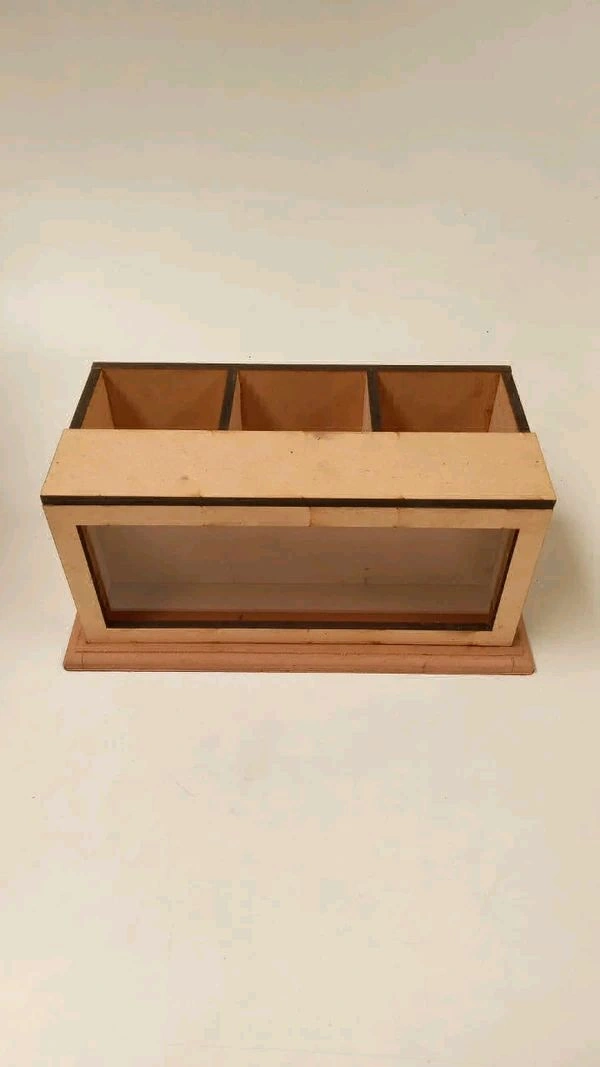 3 Slot Penstand Shadow Box - 9/5/4", 6mm