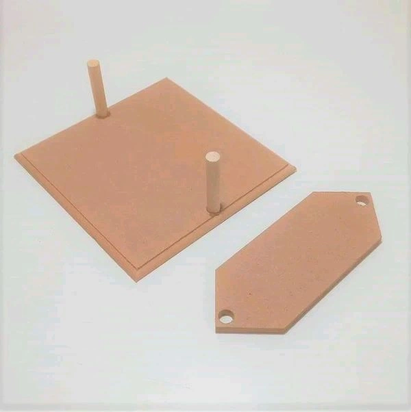 Unique Tissue Holder - 8/8/3"