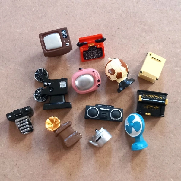 Vintage House Items -12 Pc