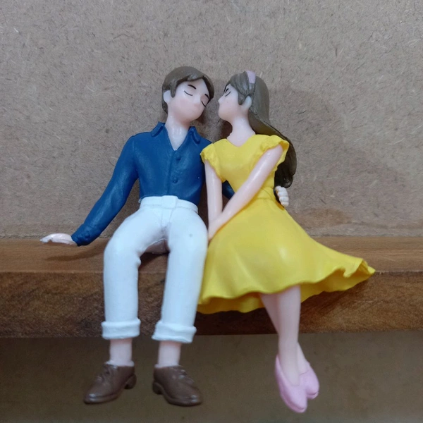 Beautiful Realistic Miniatures Couple