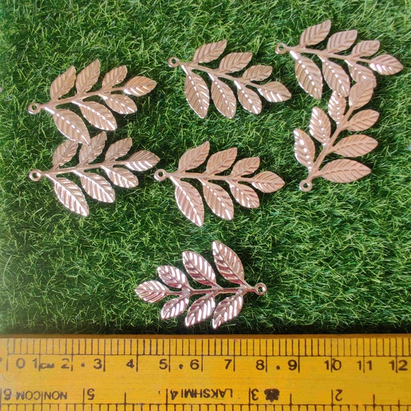Golden Leaf Charm2