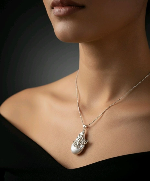 White Pearl Silver Plated Chain - PC 108