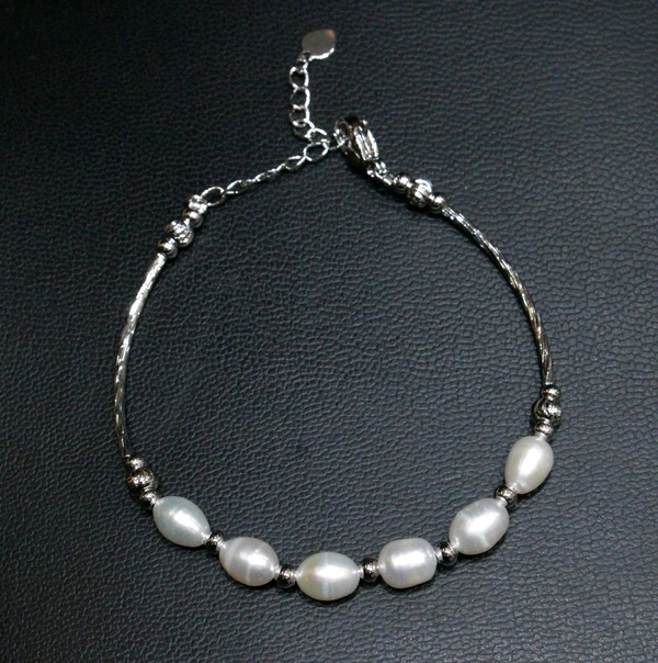 6 Pearl Bracelet - PB120 - Adjustable, White, Silver