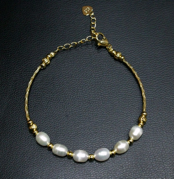 6 Pearl Bracelet - PB121 - White, Adjustable, Gold