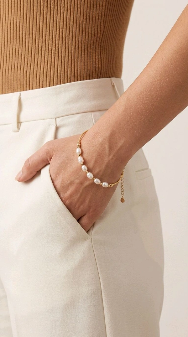 6 Pearl Bracelet - PB121 - White, Adjustable, Gold