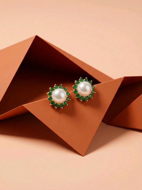 Pearl Earrings - PE151 - Gold, White, 4 MM