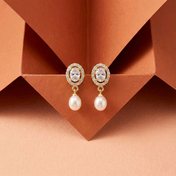 Pearl Earrings - PE163 - Gold, White, 4 MM
