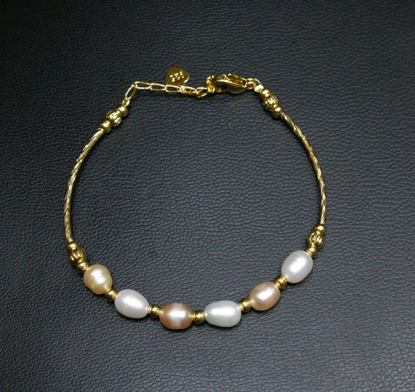 6 Pearl Bracelet - PB121 - Multicolour, Adjustable, Gold