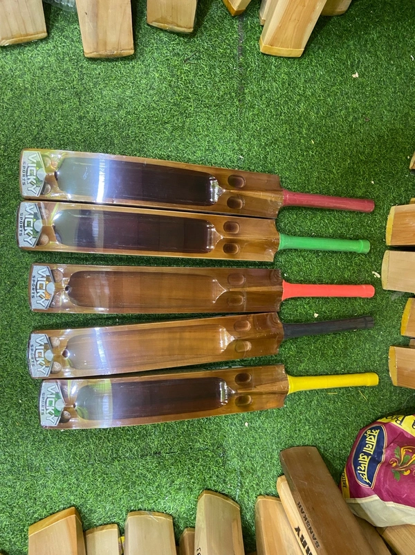 VICKY PLAYER EDITION - 35, Brown