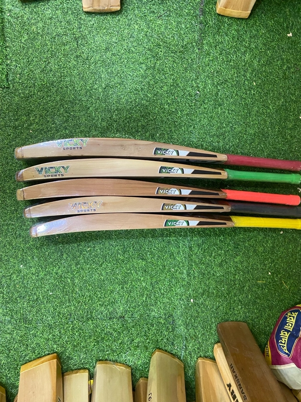 VICKY PLAYER EDITION - 36, Brown