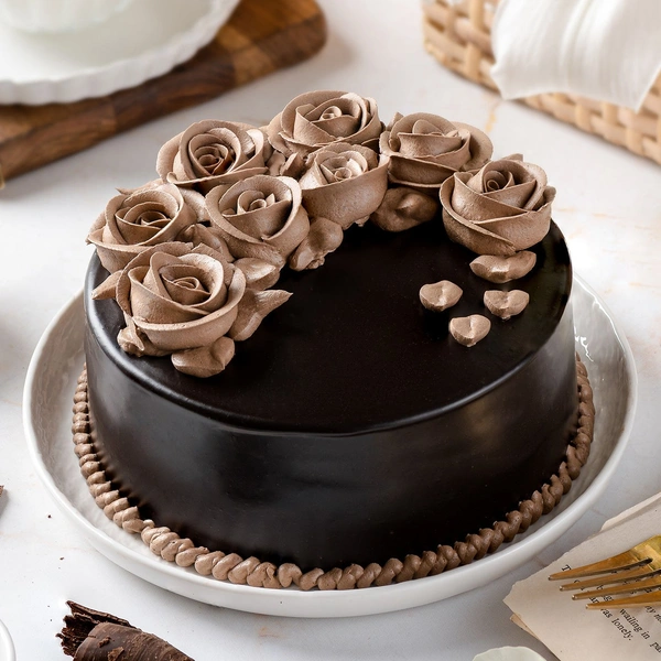 Designer Rose  Cake- Half Kg