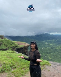 Trek To Aadrai Jungle W/ Kalu Waterfalls 🛤️ - 