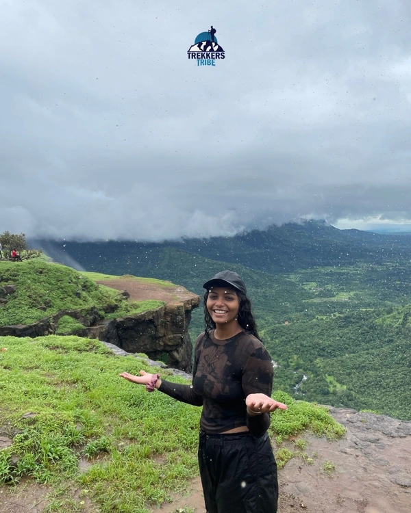 Trek To Aadrai Jungle W/ Kalu Waterfalls 🛤️ -