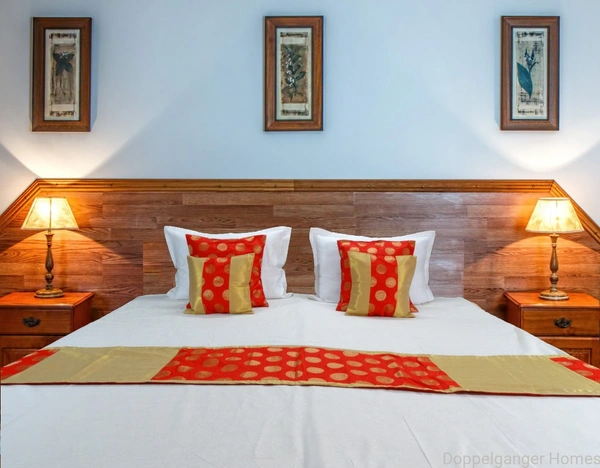 Doppelganger Homes 5 Pcs Bed Runner Set  Brocade Silk Floral Circle