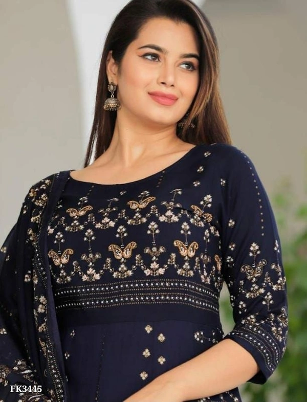 New Arrival Beautiful Nayra Cut Kurti* - XL