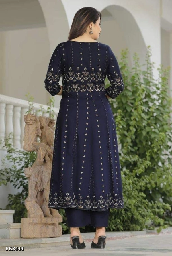 New Arrival Beautiful Nayra Cut Kurti* - XL