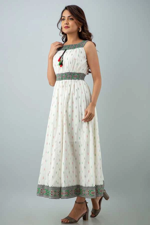 Beautiful Heavy Reyon Fabric Printed Gown Consite work/ Bobin Elastic - XL