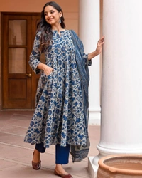 Beautiful Heavy Reyon Anarkali Kurti With Pant Mal Mal Dupatta - XXL