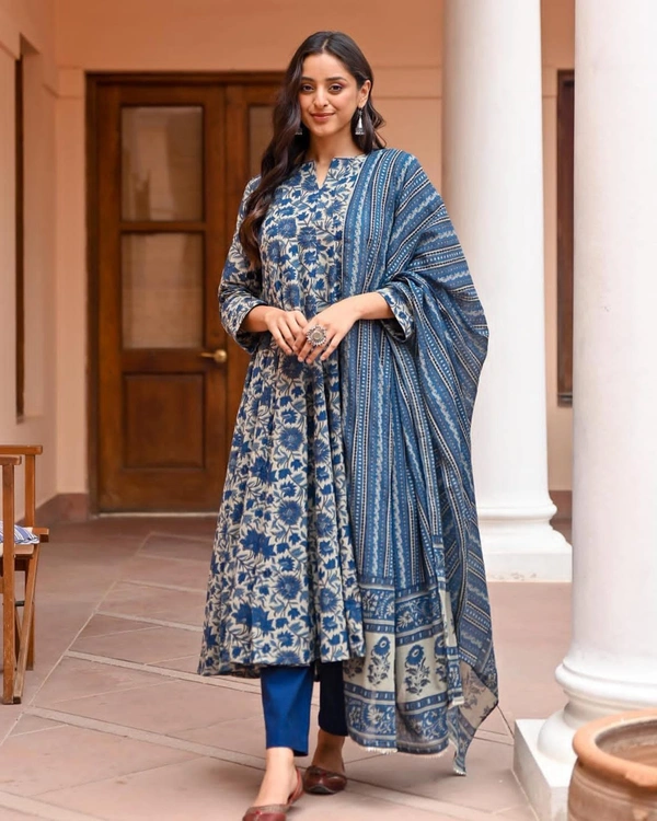 Beautiful Heavy Reyon Anarkali Kurti With Pant Mal Mal Dupatta - XXL