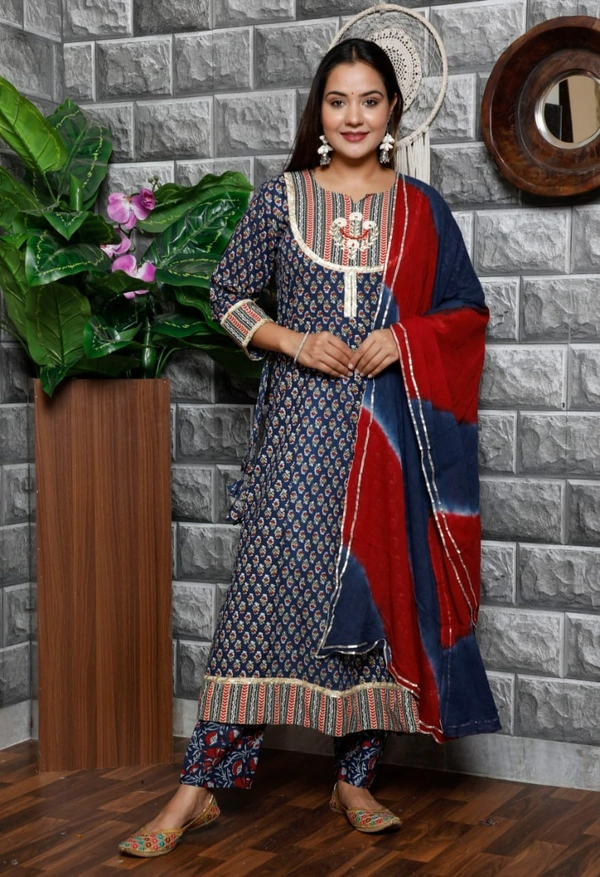 Beautiful Floral Printed Flairy Pattern Kurti with Full Length And Hand Butta In Front With Pant With Pant and Tie - Dye Dupatta - XXL
