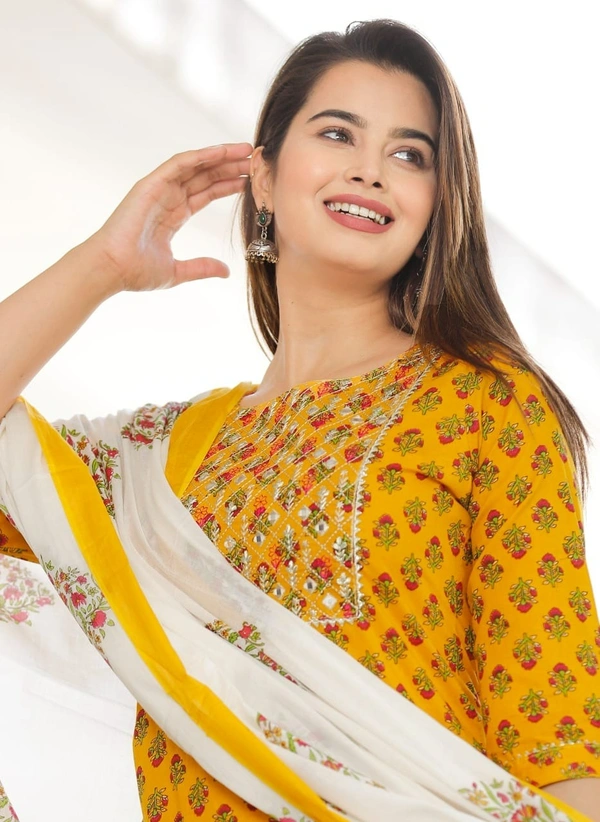 ππA NEW LAUNCHππ *BEAUTIFUL HEAVY . COTTON 60/60 FABRIC KURTI BOTTOM AND DUPATTA. - Yellow, XXL