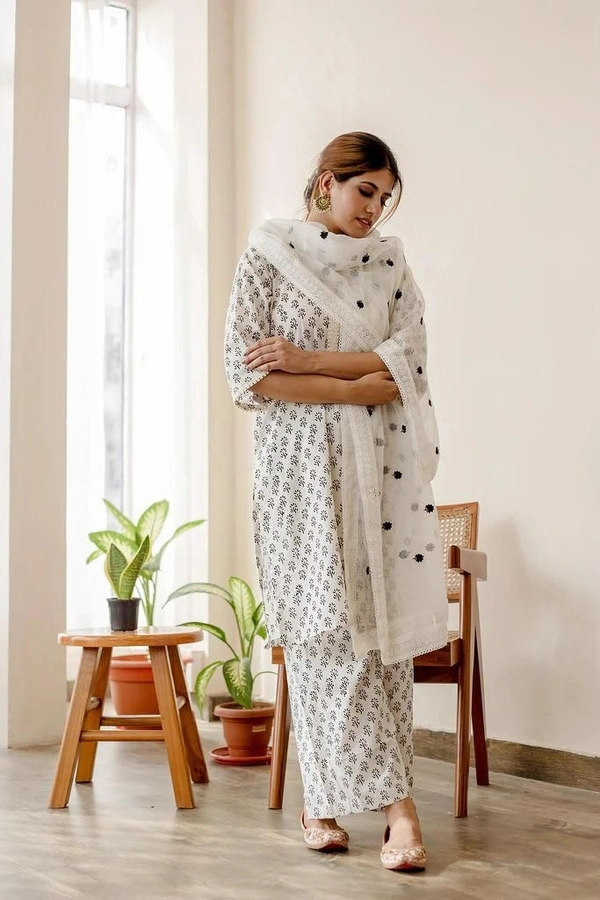 beautiful daisy white cotton hand printed kurti with lace work with plazo and kota doria dupatta - XXL