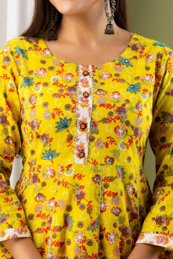 Anarkali kurti with pant and mulmul duppatta - L