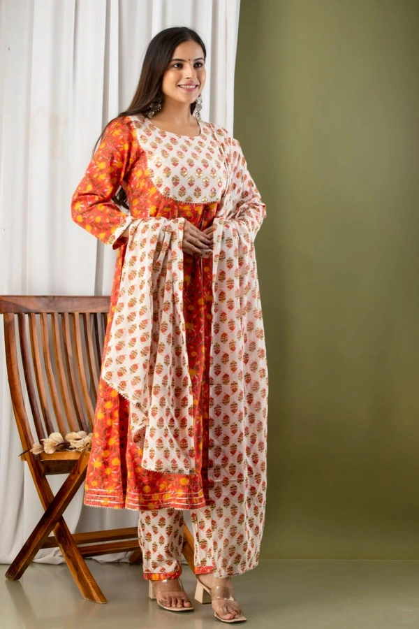 Anarkali kurti with pant and mulmul duppatta - L