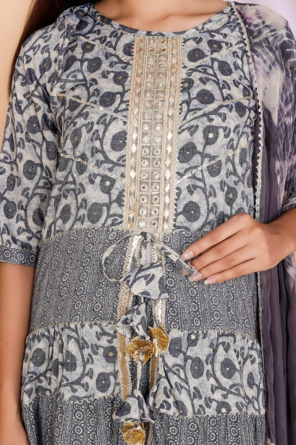 👗Front Side Cut Pattern Kurti With Sharara And Dupatta - XXXL, Grey