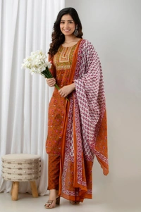 👗Cotton Kurta paired with Pant n beautiful' Duppata... - Orange, L